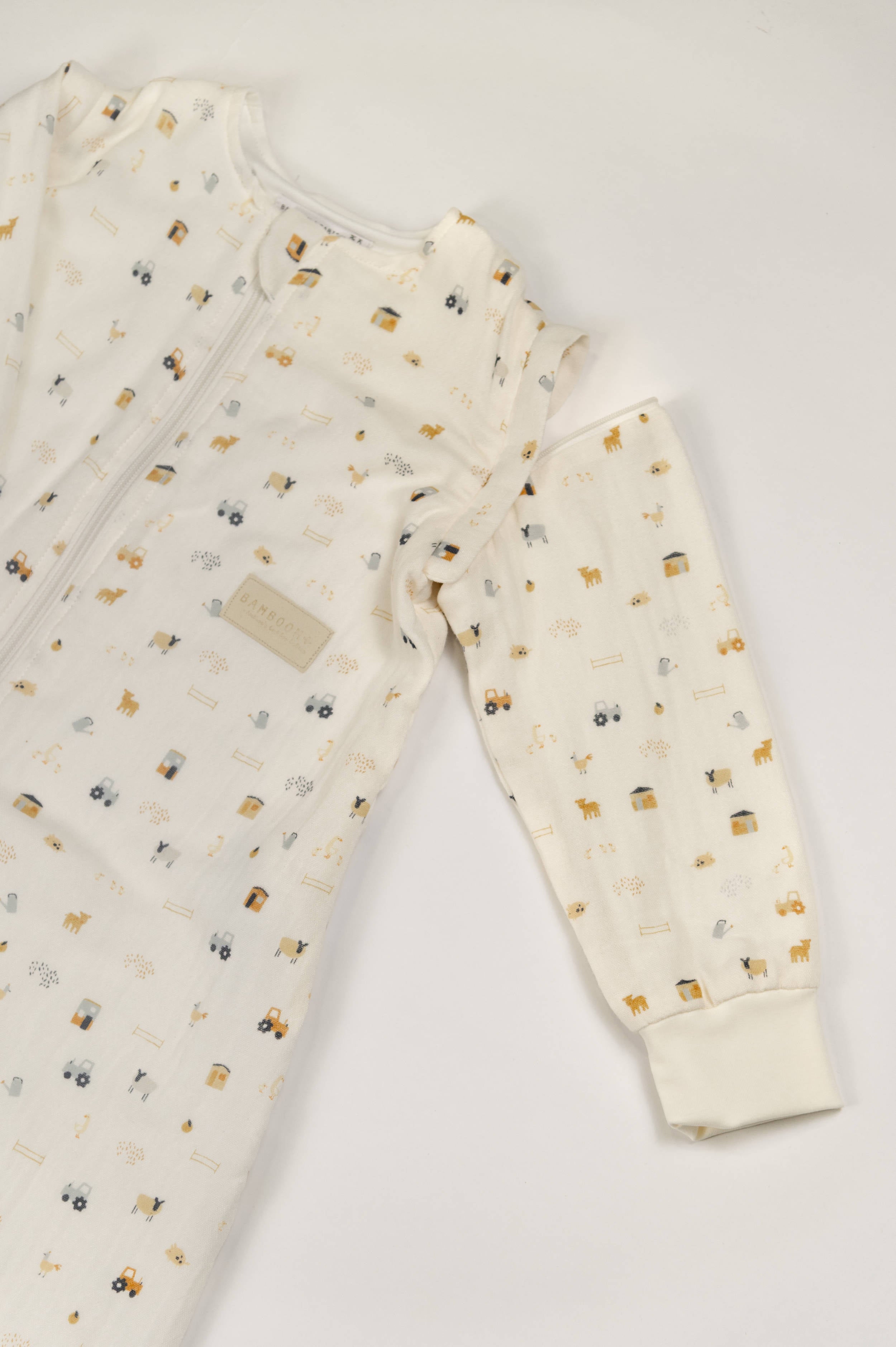 bamboom-sacco-nanna-sleeping-jumpsuit-combi-the-farm-133 image 4