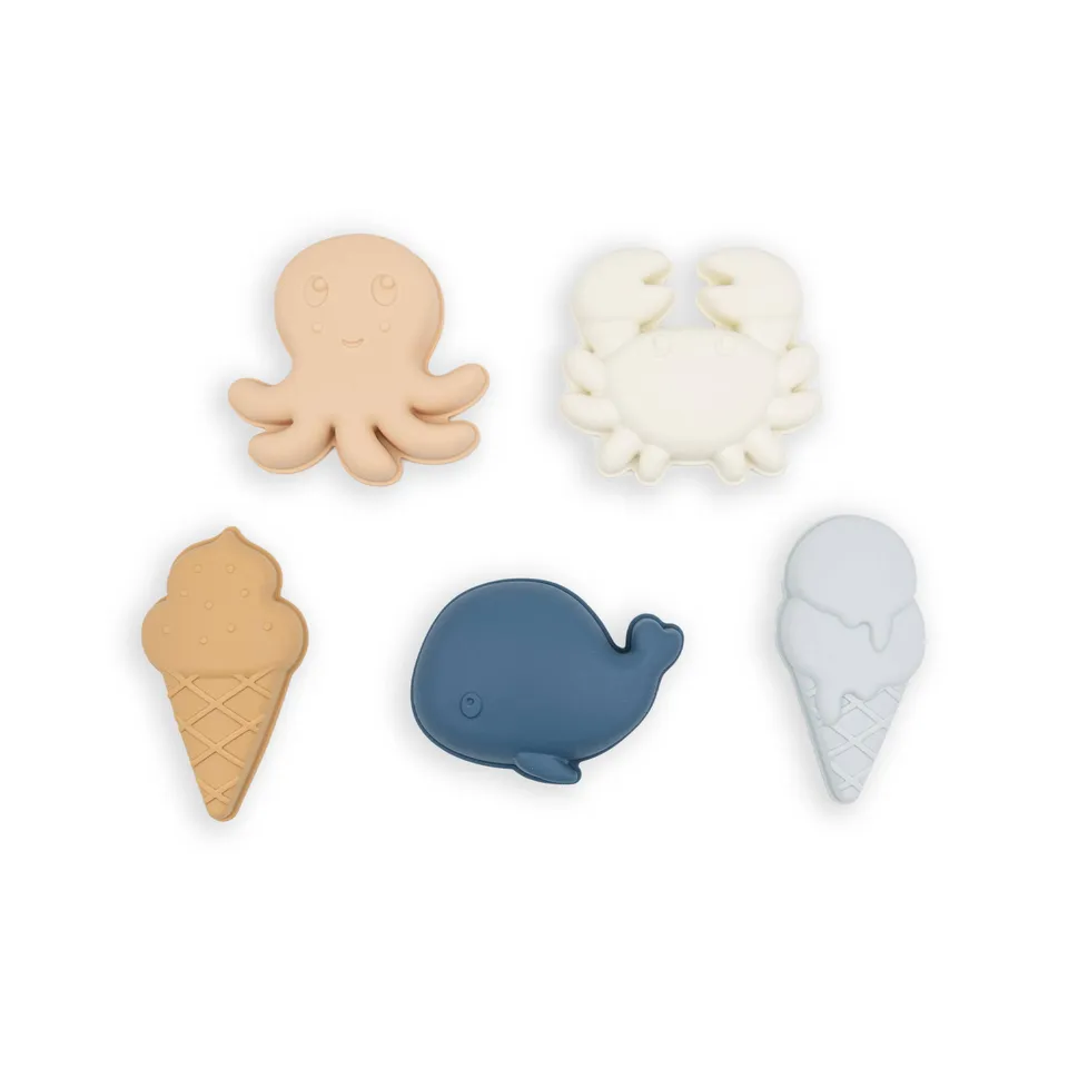 bamboom-set-formine-in-silicone-blu-07-beach-toys image 1