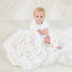 aden-anais-essentials-muslin-swaddle-winnie-friends-4pz image 3