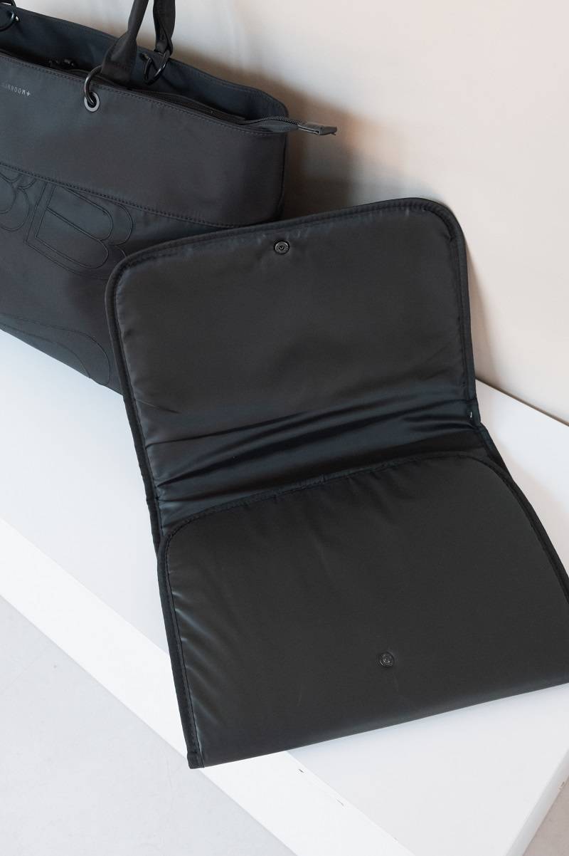 bamboom-borsa-mamma-a-tracolla-in-tessuto-riciclato-black-21 image 4