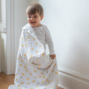 aden-anais-boutique-coperta-neonato-in-mussola-di-cotone-disney-winnie-friends image 3