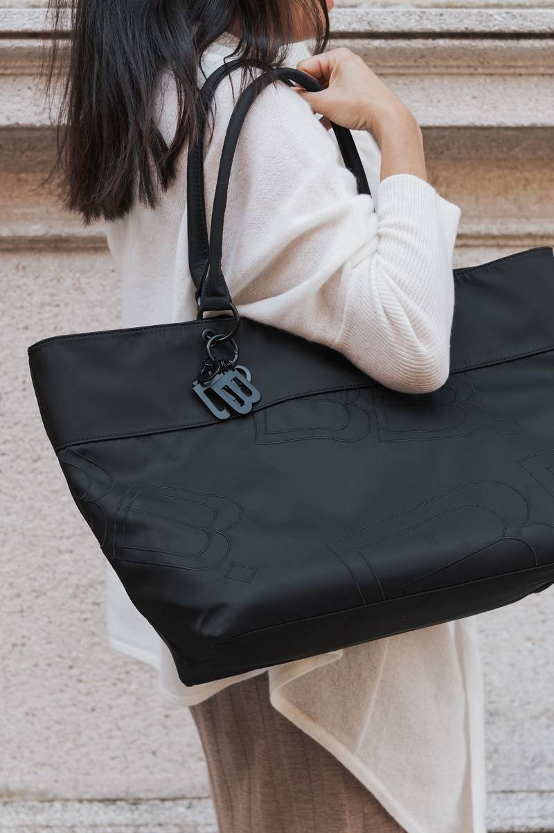 bamboom-borsa-mamma-a-tracolla-in-tessuto-riciclato-black-21 image 5