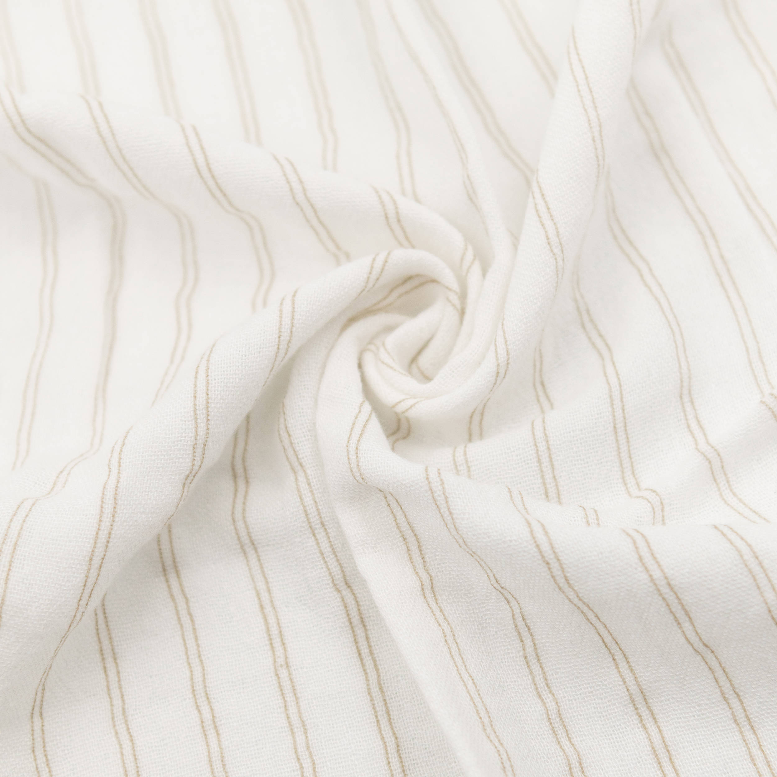 bamboom-swaddle-xl-120x120-cm-stripes-350-in-mussola image 1
