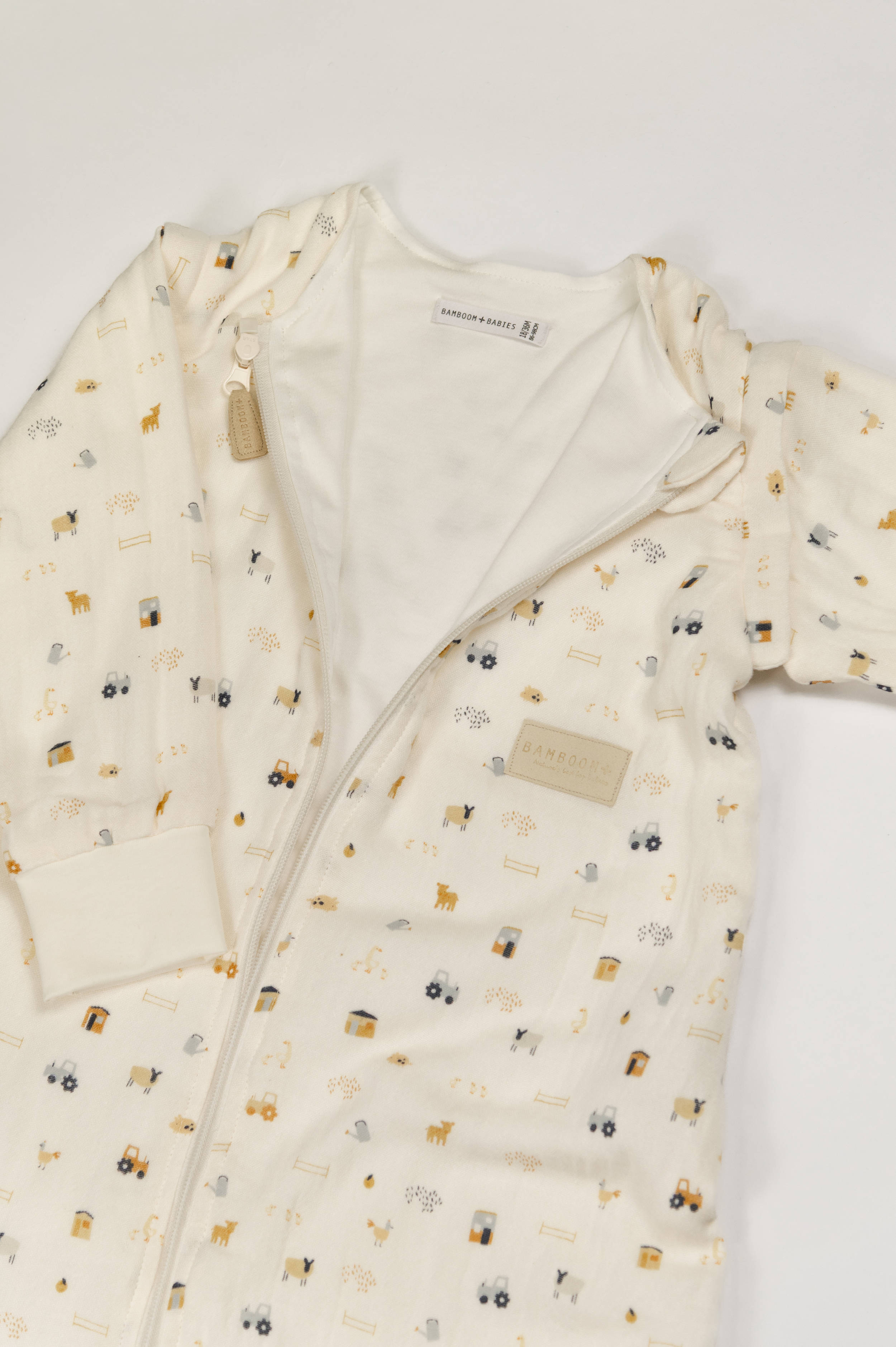 bamboom-sacco-nanna-sleeping-jumpsuit-combi-the-farm-133 image 3