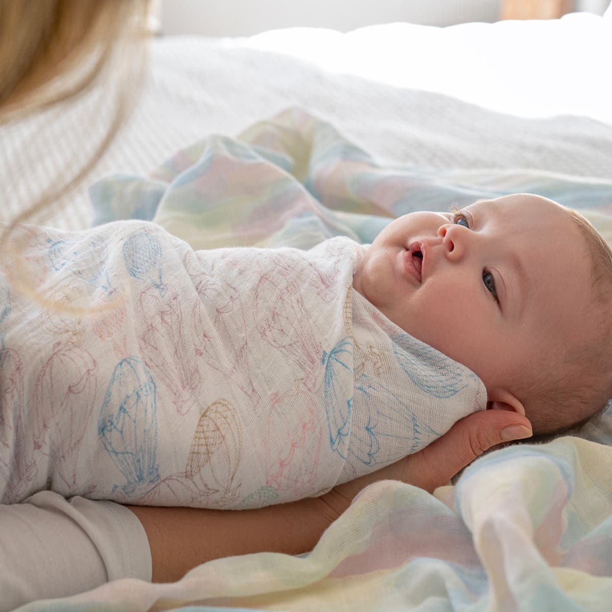 aden-anais-above-the-clouds-swaddle-mussola-organica-4pz image 4