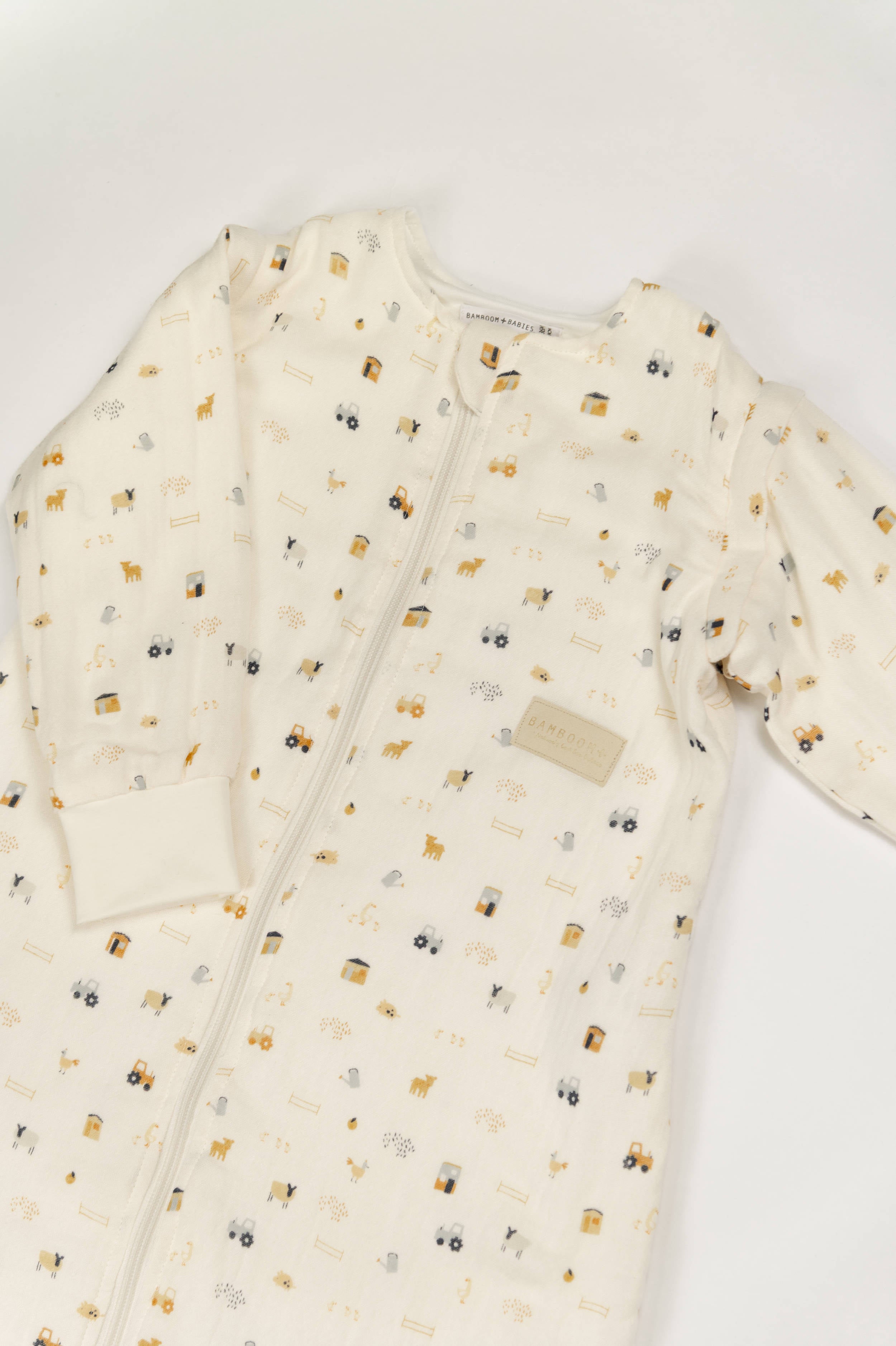 bamboom-sacco-nanna-sleeping-jumpsuit-combi-the-farm-133 image 2