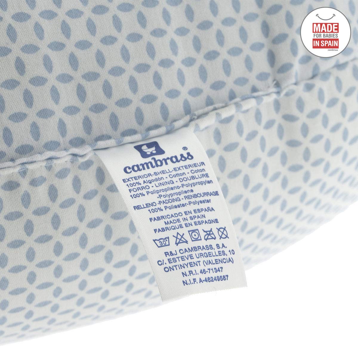 cambrass-cuscino-allattamento-small-53x45x10-cm-giraffe-blue image 4