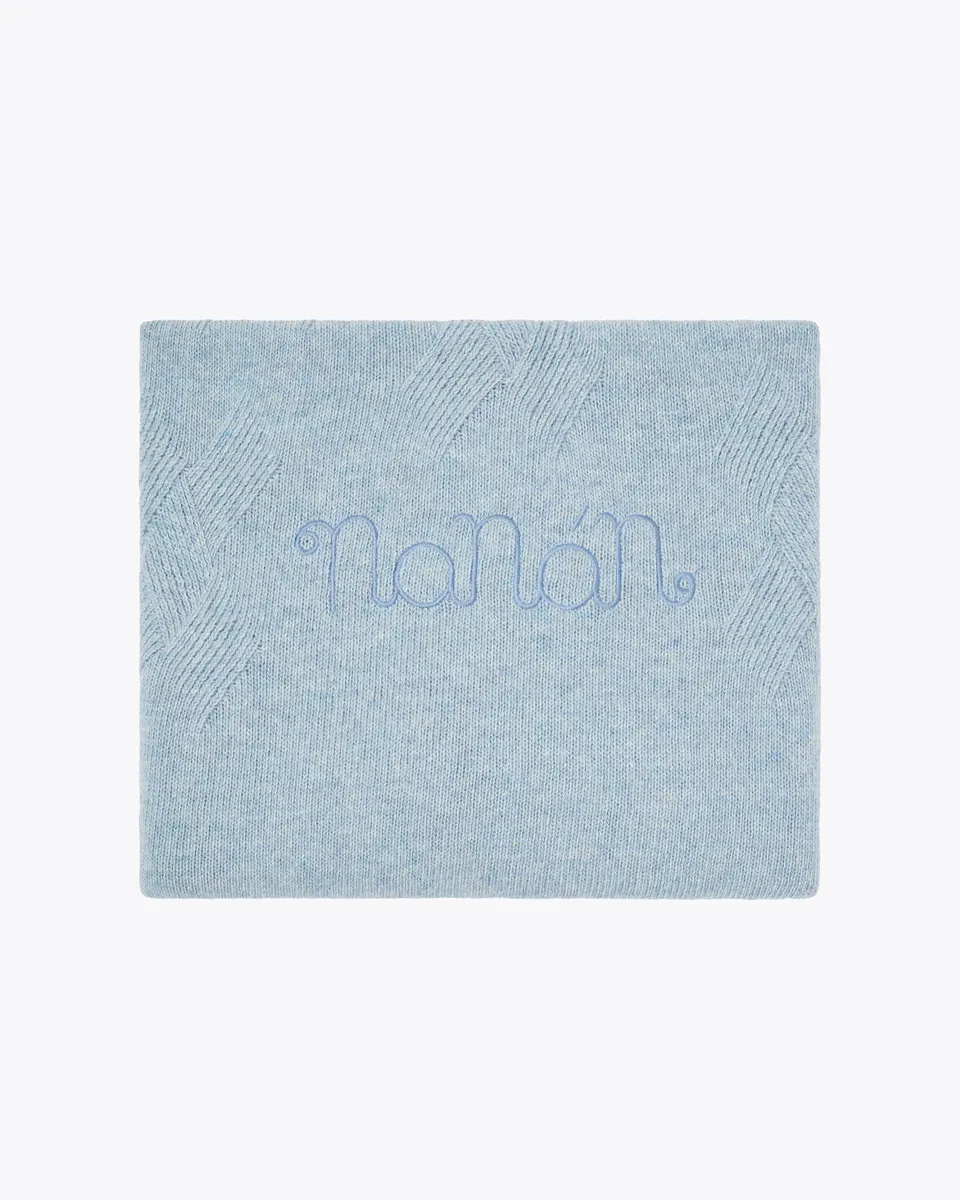 nanan-coperta-cashmere-azzurra-con-ricamo-nan-n image 1