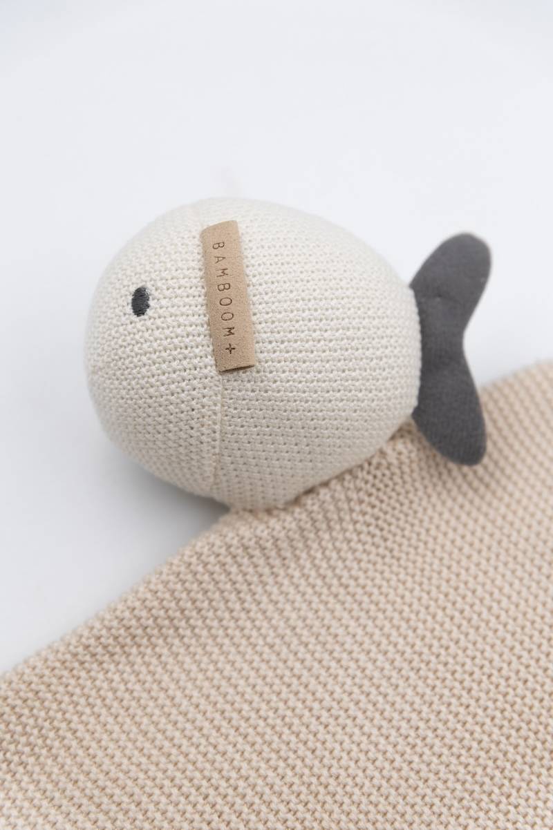 bamboom-doudou-in-maglia-fish-sabbia-09-peluche-nanna-neonato image 2