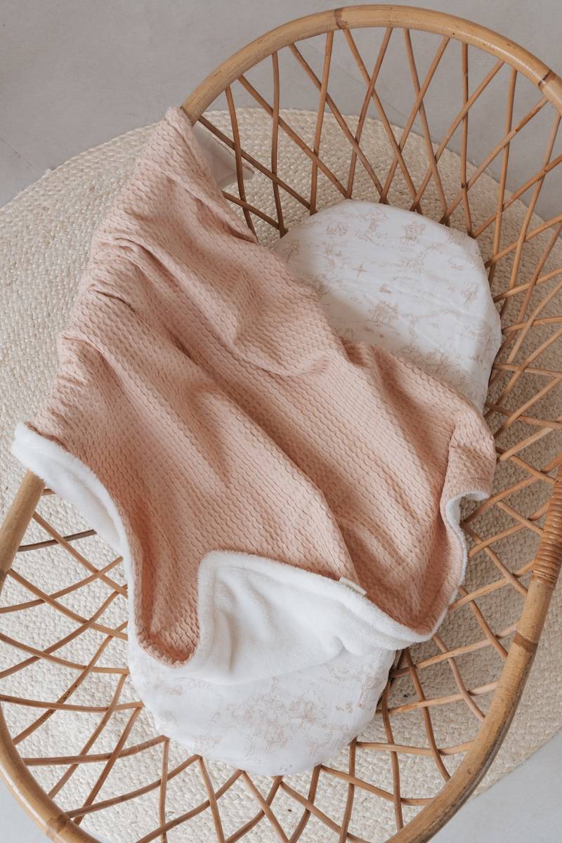 bamboom-coperta-culla-100x75-goffrato-peluche-neutral-pink-134 image 2