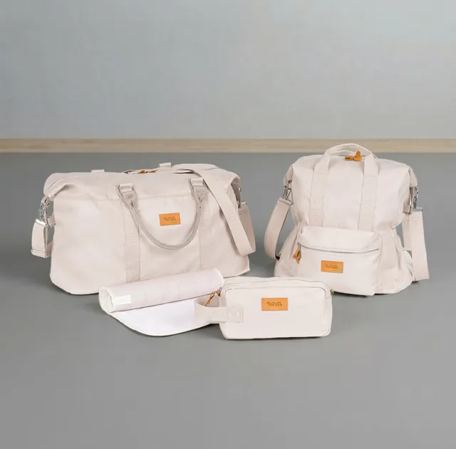 nanan-zaino-mamma-beige-in-nylon-con-dettagli-argento image 1