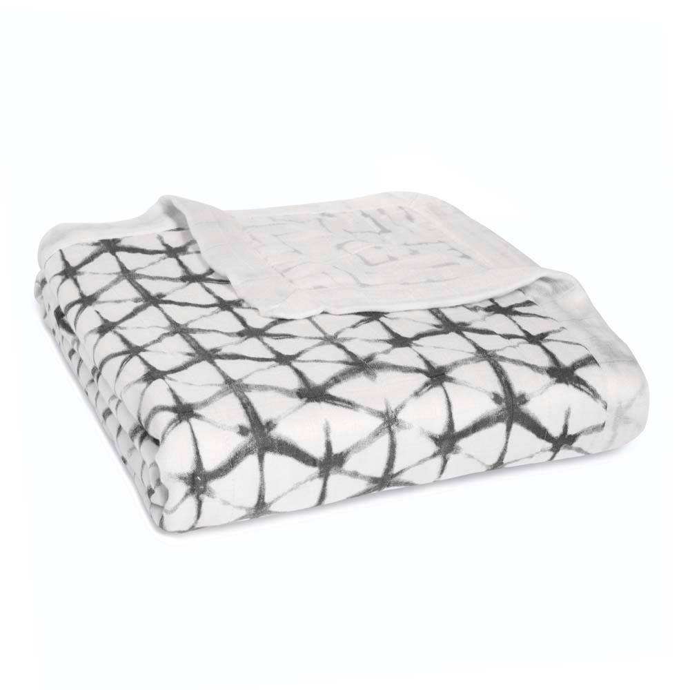 aden-anais-boutique-silky-soft-dream-blanket-xl-pebble-shibori image 2