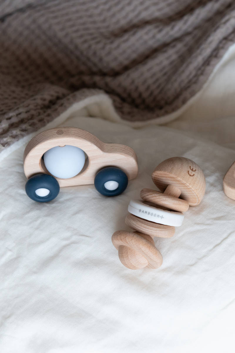 bamboom-sonaglio-in-legno-e-silicone-bianco-01 image 3